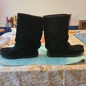 Manitobah mukluk black suede hunter womens 10 mens 8